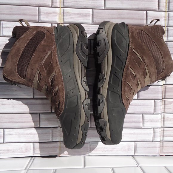 SIZE 12. MERELL insulated waterproof zip up front suede boot. main image 4